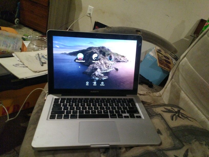 Mac Book