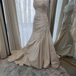 Casablanca Bridal 