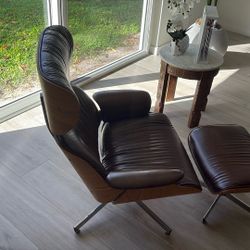 Súper Deal—- Mid-Century Modern Leather Lounge Chair & Ottoman – Eames Style – Walnut / Brown Hermann Miller Style 