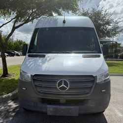 2019 Mercedes-Benz Sprinter 2500