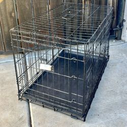 2 Door Dog Kennel with Tray