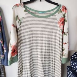 Ladies Top, Size Lg