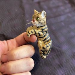 Vintage Collectible Land and Sea Nature Series Striped Cat Kitten Pot Hanger