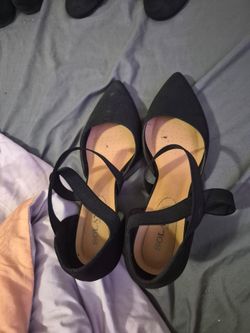 Black size 9 heels