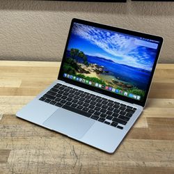 2020 13” MacBook Air - M1 - 16GB - 256GB SSD