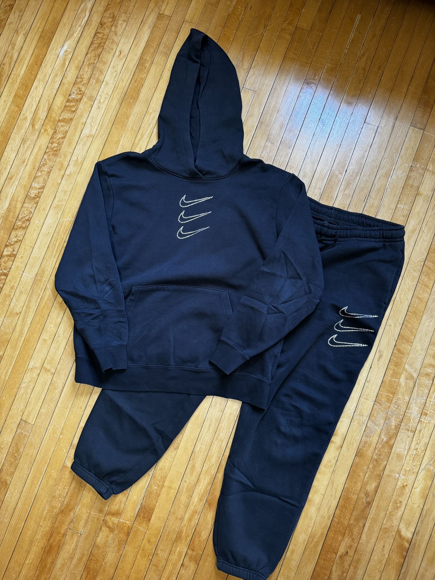 Nike Sportswear Rhinestone Women’s Hoodie & Pants Set Black Sz. L Hoodie/M Pants