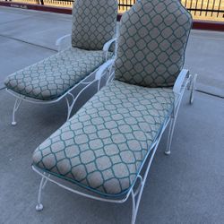 Pool Lounge Chairs