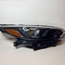 2023 - 2025 NISSAN SENTRA BLACK RH PASSENGER SIDE HALOGEN HEADLIGHT OEM