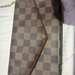 Lv Good Condition 