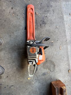 Stihl MS 251 Gas Chainsaw with Bar Cover
