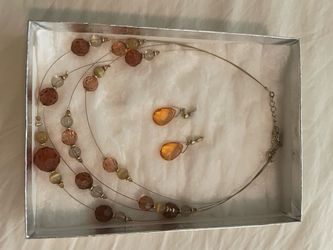 Necklace w/Pierced earrings