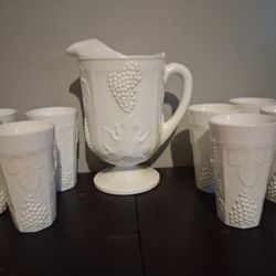 1950s Anyique Milk Glass Harvrst Grape.   Tea Picher 8 Glasss. 