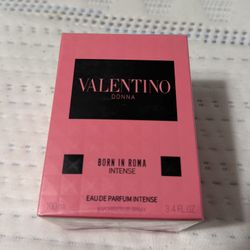 Valentino Donna Intense Perfume