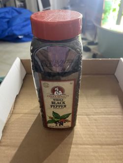 Chef’s Quality Whole Black Pepper  18 oz (510g). NEW. 3 Avail 