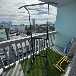Pull-Up & Dip Station – Home Gym Equipment (brand New) 
