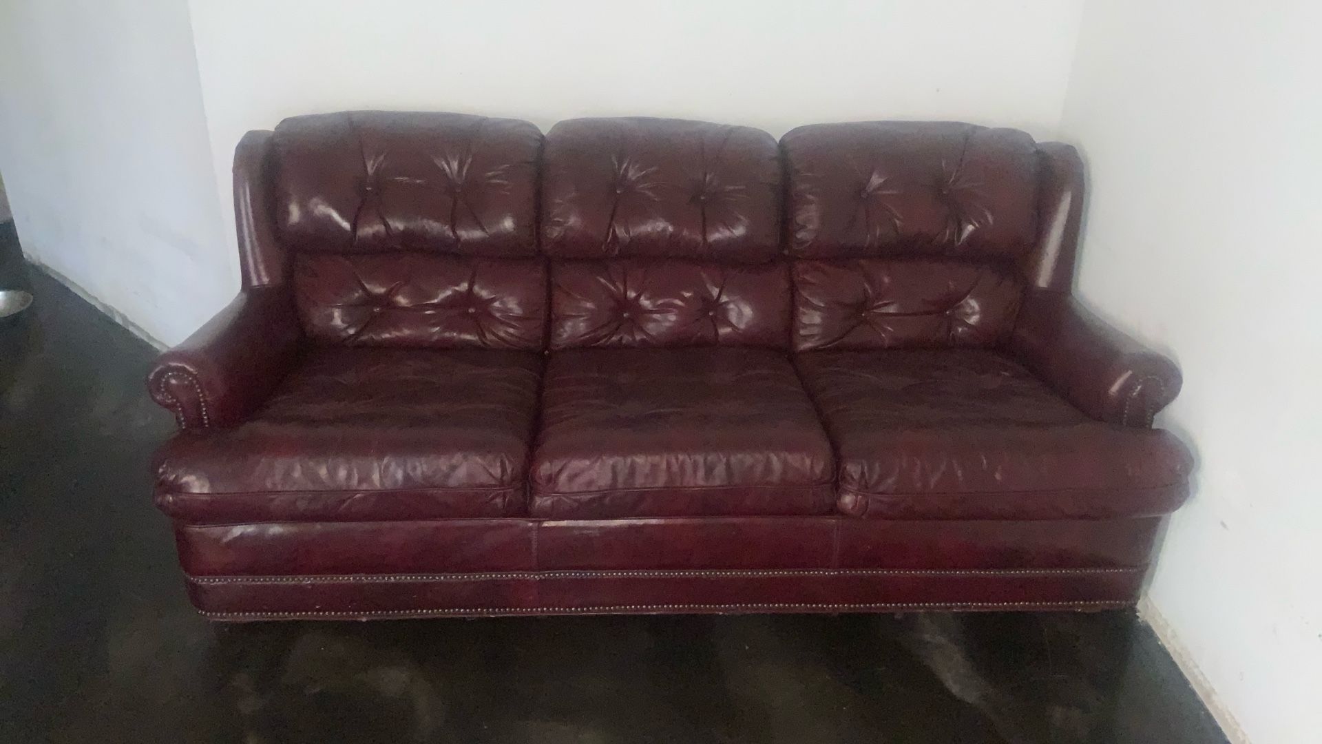 Leather dark Brown Couch
