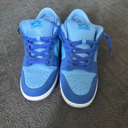Dunk Low blue raspberry size 12