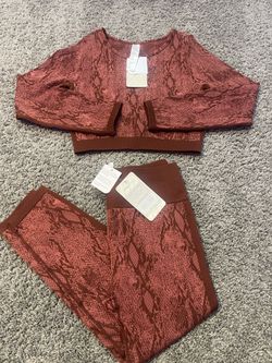 Set FABLETICS $45 for both size Xl new