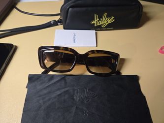 Hailey Bieber X Vogue Tortoise Sunglasses