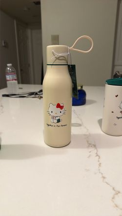 Starbucks Hello Kitty Cup