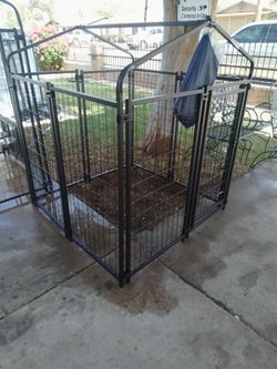 Brand new kennel 4x4x5 ft tall