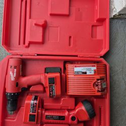 Milwaukee Drill And Flashlight 