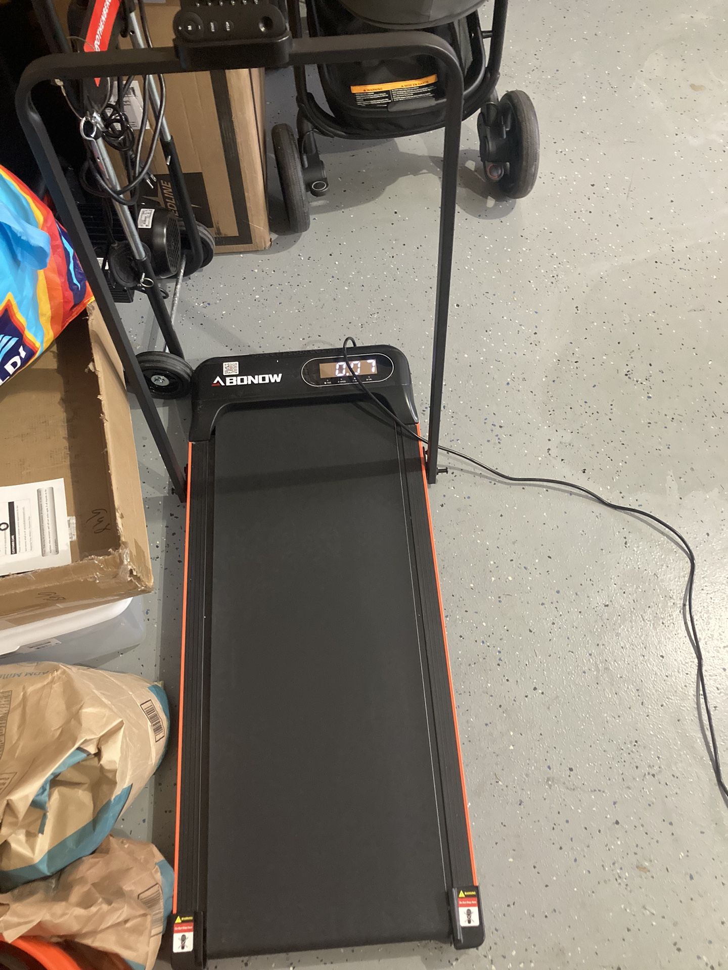 new treadmill (6mph max)