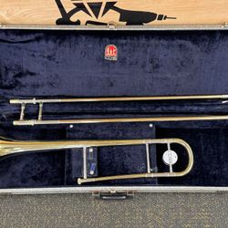 CONN USA Shooting Star Tenor Trombone Vintage with Case