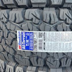 LT 265/70/17 Bfgoodrich All Terrain Ko2 
