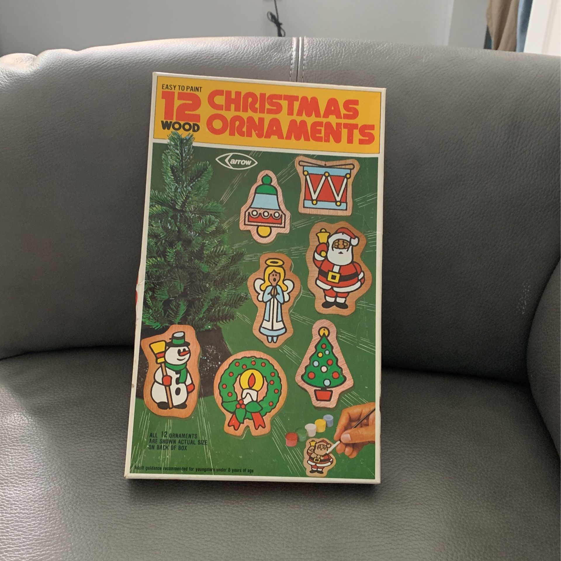 12 Vintage Wood Christmas Ornaments, New In Box