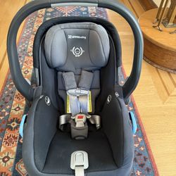 Uppababy Mesa Car Seat and Base