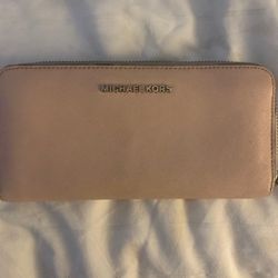 Michael Kors Travel Wallet