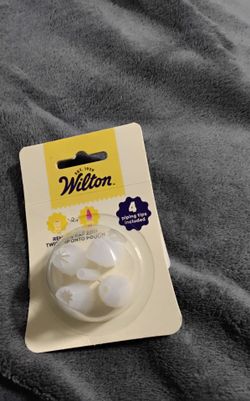Wilton 4-Piece Piping Tips Set