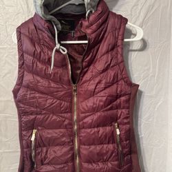 Hooded Puffer Vest 