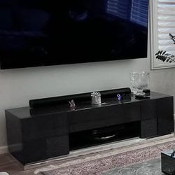 Scandinavian Design Media Stand