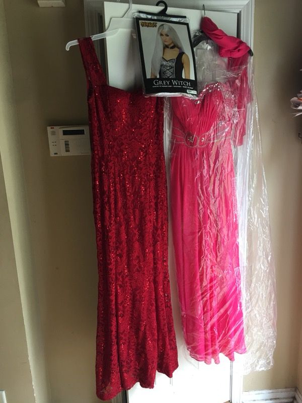 Dresses & Wigs For Halloween Costumes