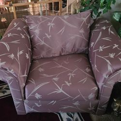 Accent Chair 