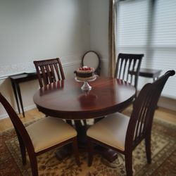 Magnificent Four Piece Dining Room Set, With 2 Guest Chairs. 