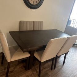 Dining table  - No Chairs (they Sold) 