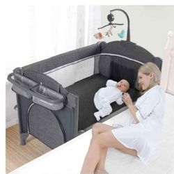 0238: BRAND NEW Baby Bassinet Bedside Sleeper Baby Crib, Pack and Play with Bassinet