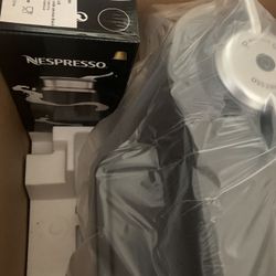 Nespresso Vertigo & Aerocinno 3 By Delonghi