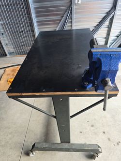 Portable work bench