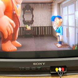 27" CRT Trinitron Color Gaming Television model 1997