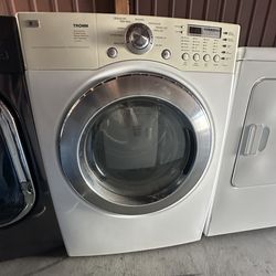 Gas Dryer in Good Condition
