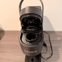 Cafetera Keurig K-Slim + gaveta organizadora para cápsulas (combo completo)