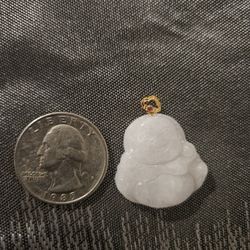 18k Yellow Gold  White Jade Pendant 