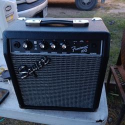 Fender FrontMan 10G