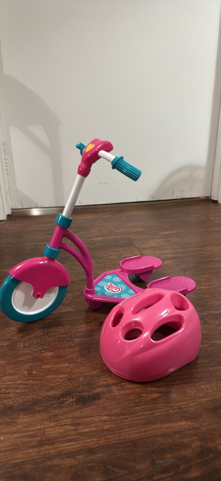 18 Inch Doll Scooter & Helmet Set