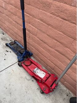 Snap on 2 ton. Flor jack fj200 and blue Flor jack