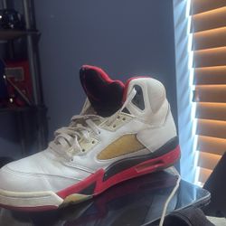 Air Jordan 5 Retro Fire Red